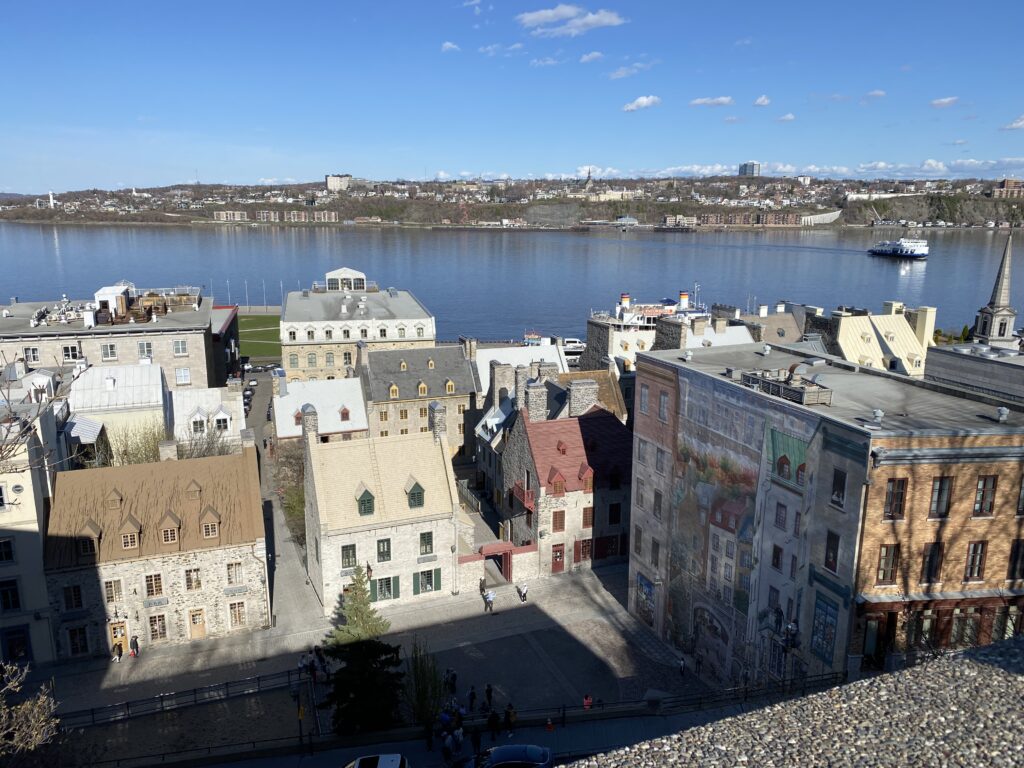 b_quebec6