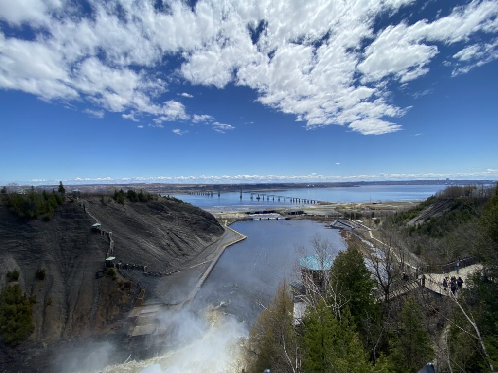 b_quebec7