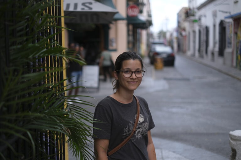 a_Monterey__DSF5727