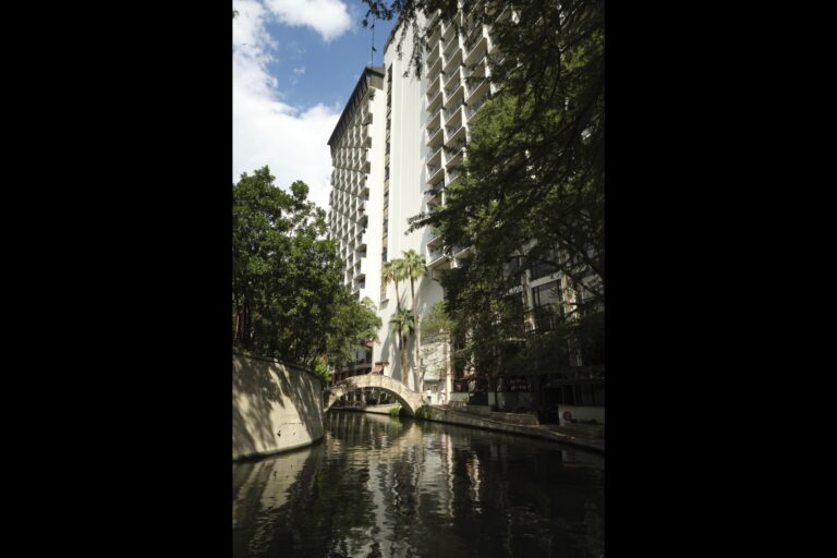 g_SanAntonio__DSF5703edit