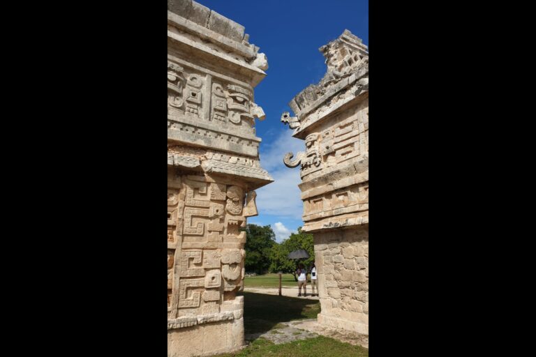 i_chichen_itza_75ae4813-4b86-4134-81f6-9b3c52c79668